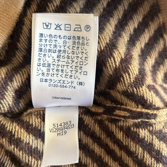 Lands End Chevron Print Cashmere Sweater - Picture 6 of 6